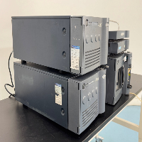 Waters Nano Acquity UPLC System image 0
